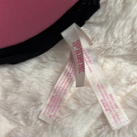 2 PINK Victoria’s Secret Date Night Bras - Picture 8 of 11